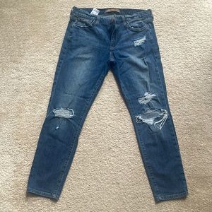 Ankle length mom style jeans